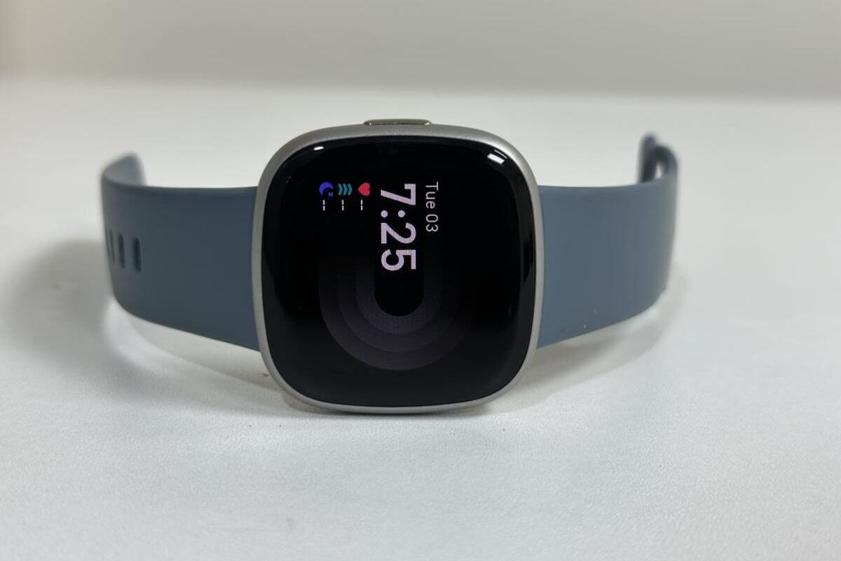 Fitbit Versa 4